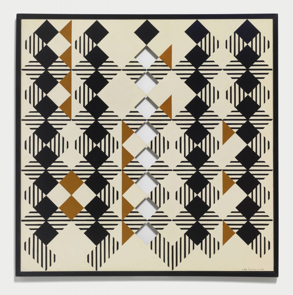 Judith Lauand (1922-2022) Variação de quadrados (Variation of Squares), 1957 Enamel on hardboard, 23 3/4 × 23 3/4 in. (60.3 × 60.3 cm) The Adolpho Leirner Collection of Brazilian Constructive Art, museum purchase funded by the Caroline Wiess Law Foundation